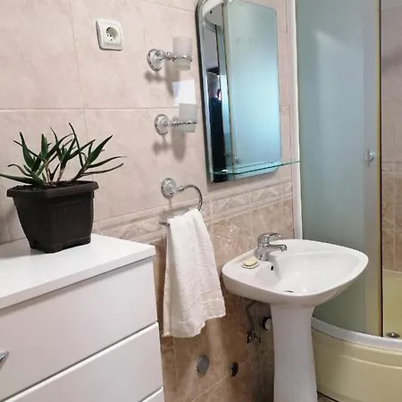 Panorama Apartment *